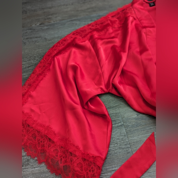 NWOT - Victoria's Secret Red satin robe M/L - Picture 9 of 10